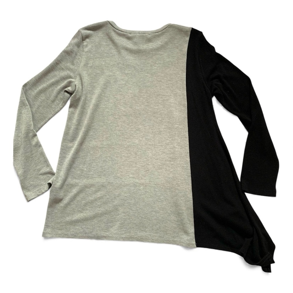 Karen by Karen Kane Gray Black Asymmetrical Minimalist Light Sweater Top